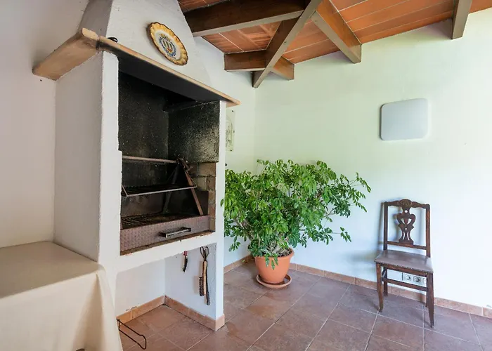 Pont Roma With Pool, Mountain Views & Aircon