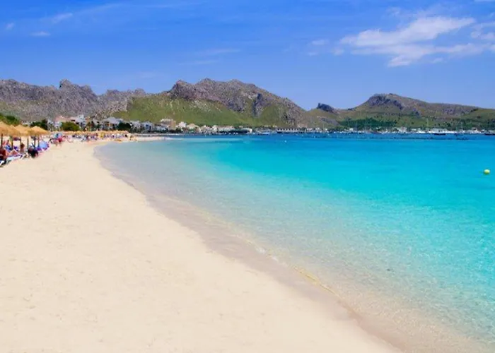 Dom wakacyjny Pont Roma With Pool, Mountain Views & Aircon