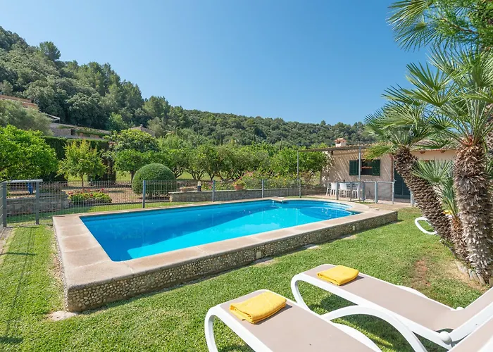 Dom wakacyjny Pont Roma With Pool, Mountain Views & Aircon *