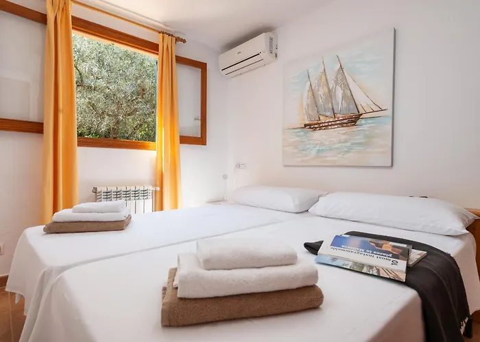 Pont Roma With Pool, Mountain Views & Aircon