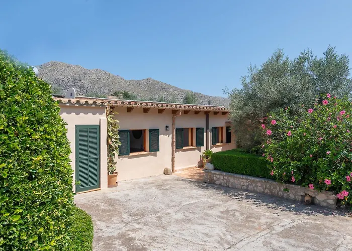 Pont Roma With Pool, Mountain Views & Aircon Holiday home *