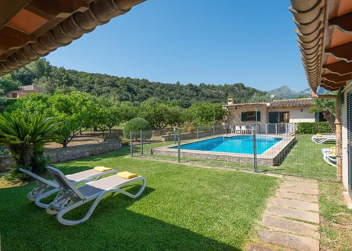 Holiday home Pont Roma With Pool, Mountain Views & Aircon *