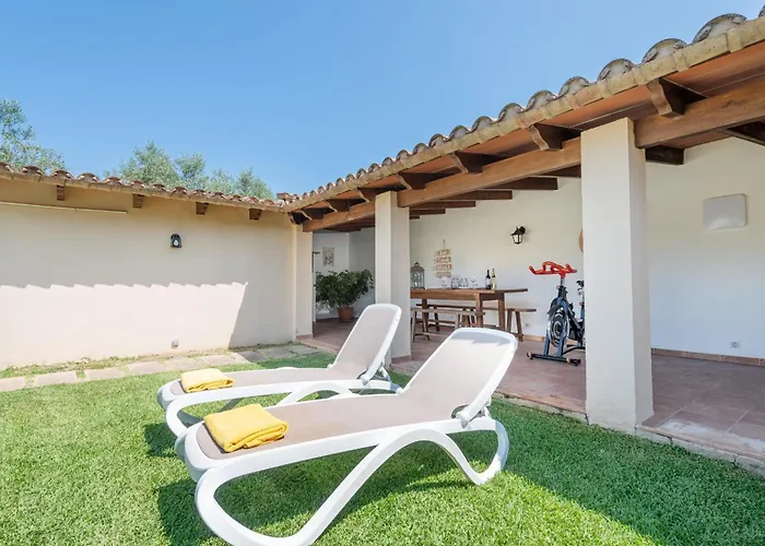 Pont Roma With Pool, Mountain Views & Aircon Holiday home