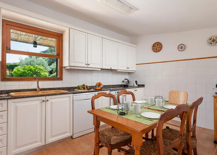 Holiday home Pont Roma With Pool, Mountain Views & Aircon