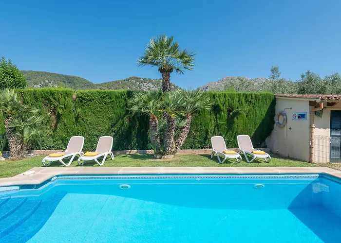 Pont Roma With Pool, Mountain Views & Aircon Holiday home