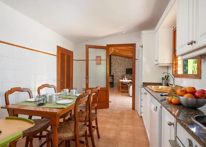 Holiday home Pont Roma With Pool, Mountain Views & Aircon