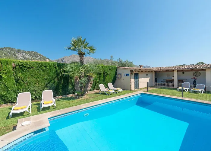 Pont Roma With Pool, Mountain Views & Aircon Holiday home