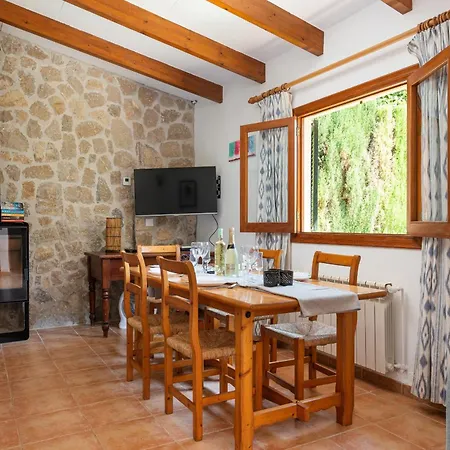 Pont Roma With Pool, Mountain Views & Aircon בית נופש פוינסה